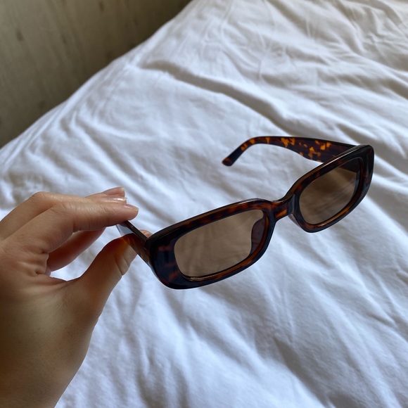 Trendy sunglasses - Picture 2 of 4